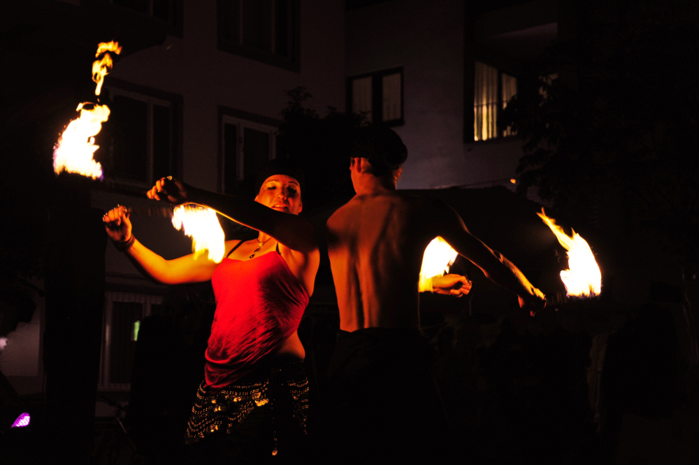 Saphira und Pojota Feuer und Tanz