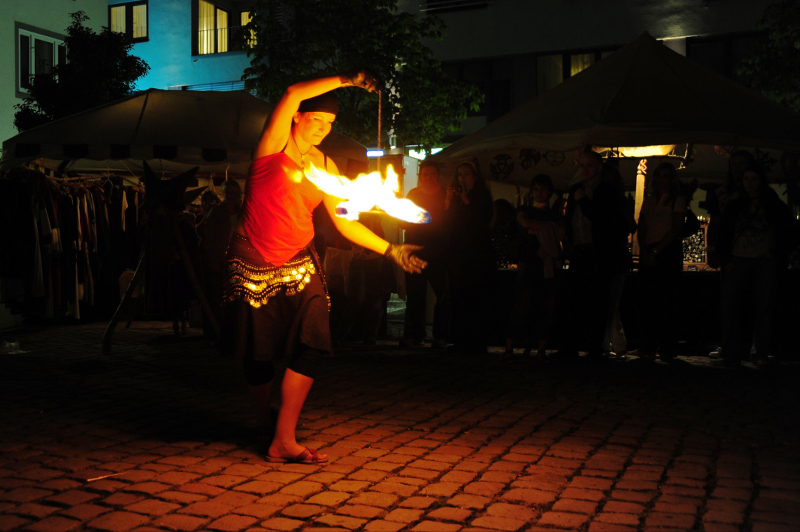 Saphira und Pojota Feuer und Tanz