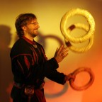 Gaukeleien mit Strohringen
