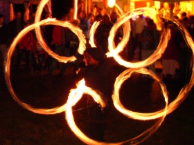 Tanja Feuerherz, Feuershows München und Wien