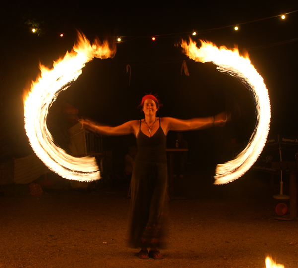 Tanja Feuerherz, Feuershows München und Wien